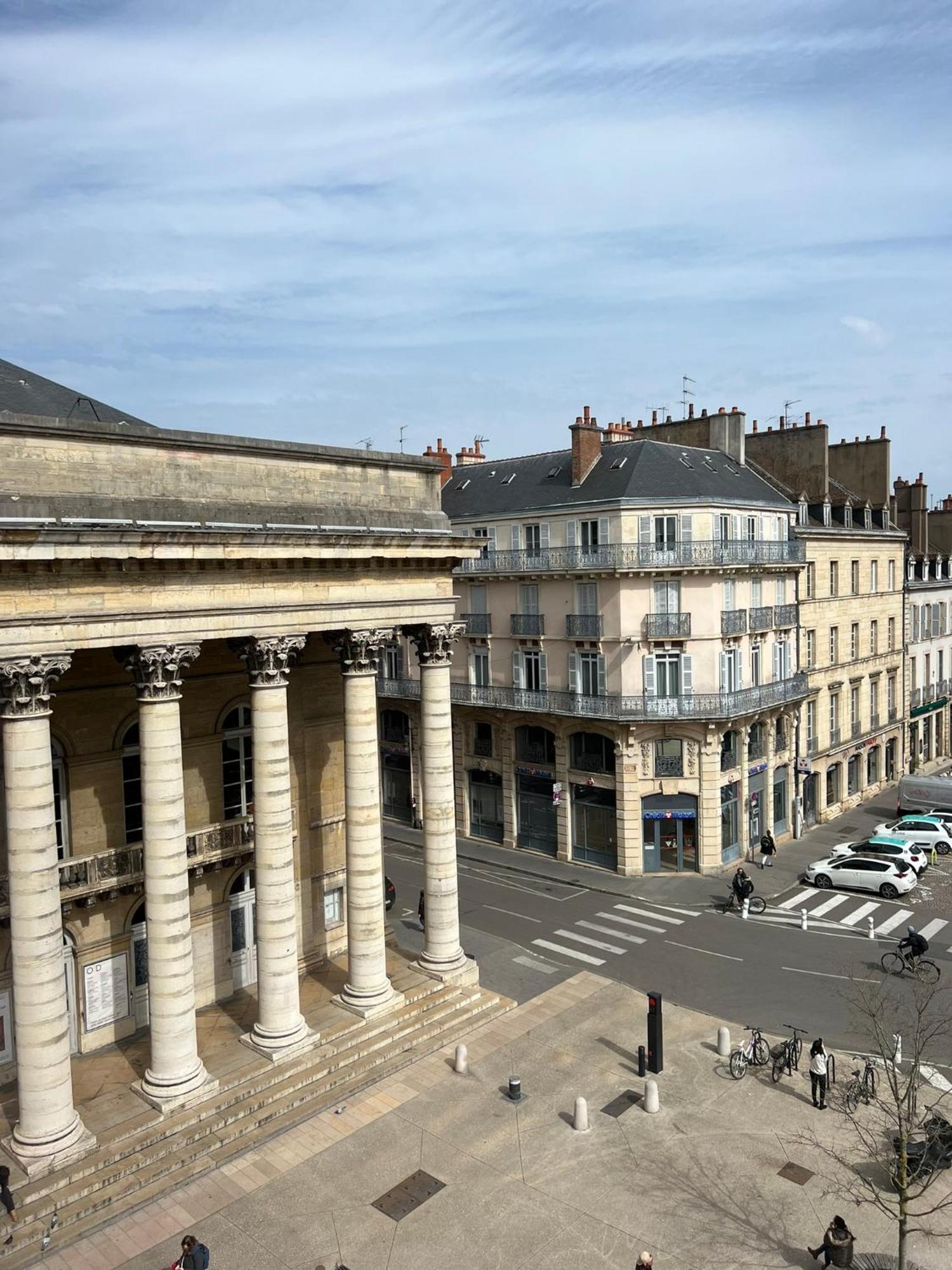 דירות דיז'ון Le Theatre : Centre Historique מראה חיצוני תמונה